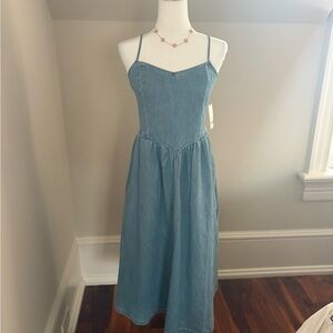 Francesca's Collections Light Blue Denim/Chambray Midi Dress
